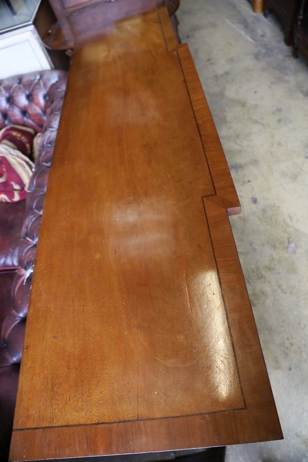 A Georgian mahogany breakfront sideboard, width 175cm, depth 51cm, height 92cm